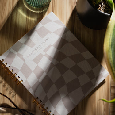 creamy checker quarterly planner desktop